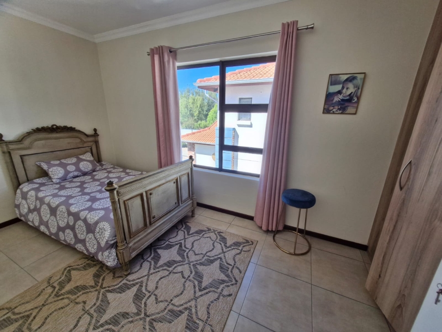 3 Bedroom Property for Sale in Van Der Hoff Park North West